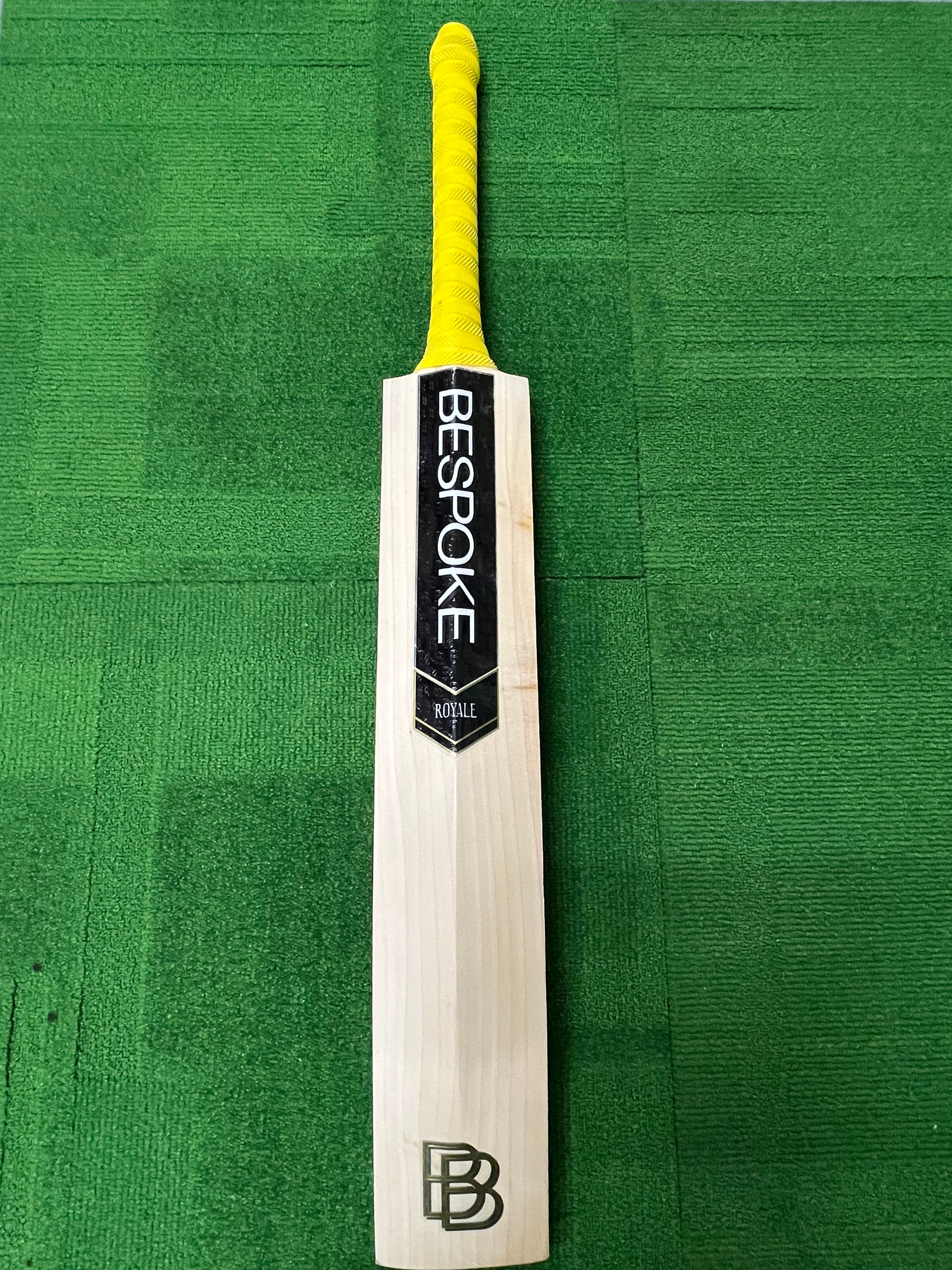 BB ROYALE - ENGLISH WILLOW CRICKET BAT